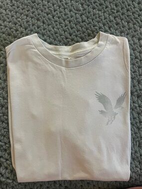 American Eagle Outfitters Light Pink Short Sleeve Tee with Subtle Silver Logo